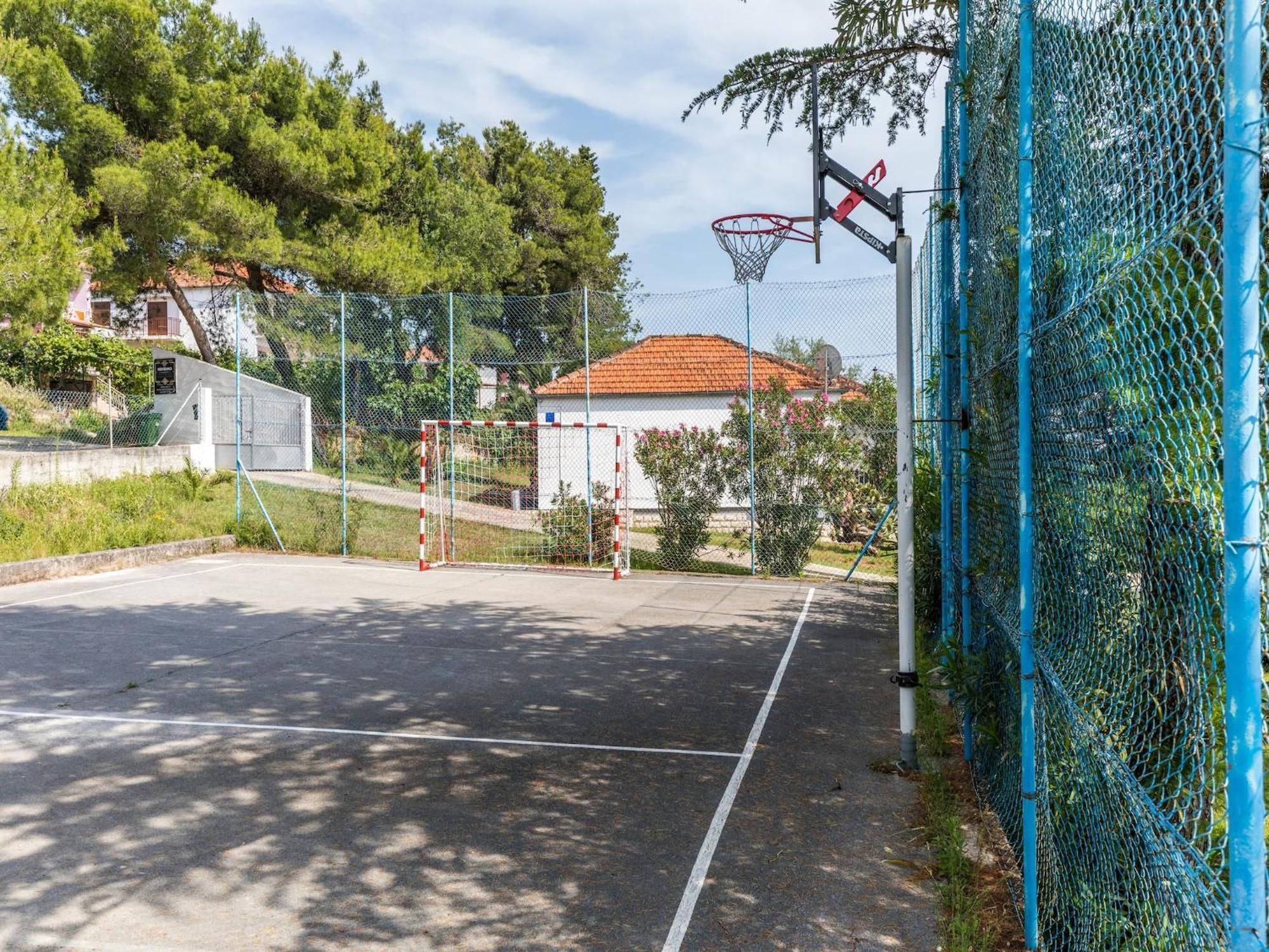 Scenic Holiday Home In Bibinje Near Sea Exterior photo